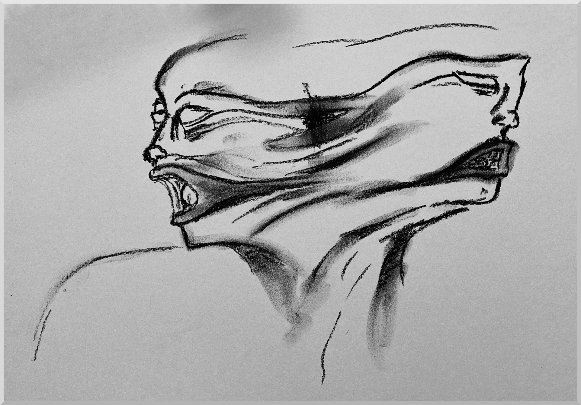 Zerrissen mit Kohle gemalt auf Papier
